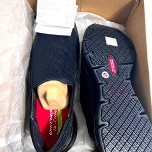 Skechers men size 11